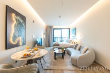 Studio in Dubai - Canal View Comfort: Central Studio in...