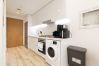 Studio in Dubai - Ahad 909 - Rebecca Gilbertson